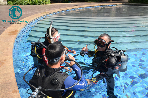 12/12正式上線(xiàn)！PADI 最新課程【休閑潛水員Resort Diver】 丨 一天拿證，潛遍全球